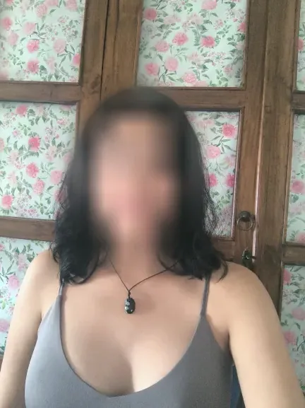 Dilara, 38