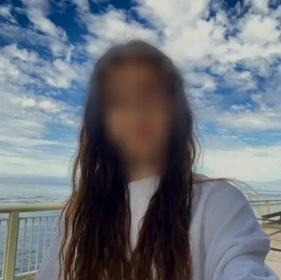 Esila, 27