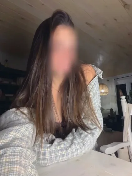 Fenna, 22