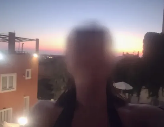 Fleur, 38
