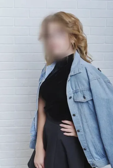 Karin, 26