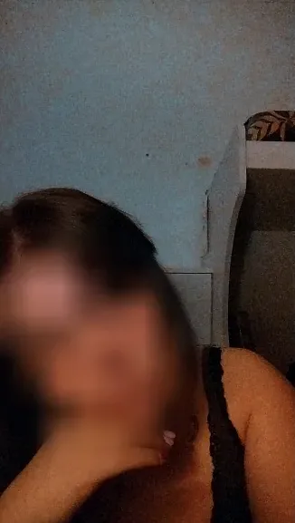 Kirsten, 29