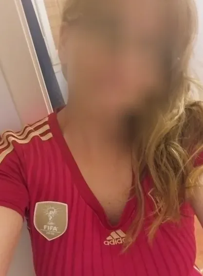 Leyla, 35