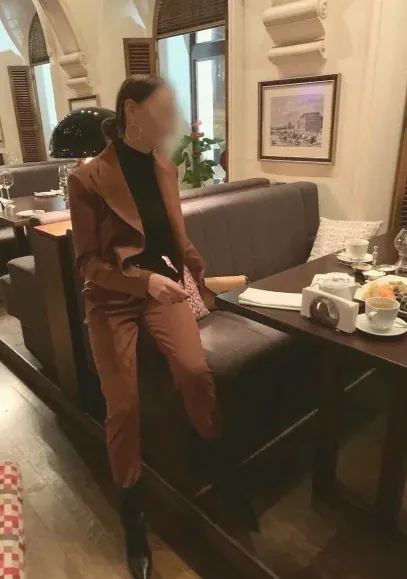 Merel, 39