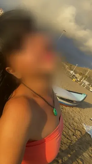 Nadia, 34