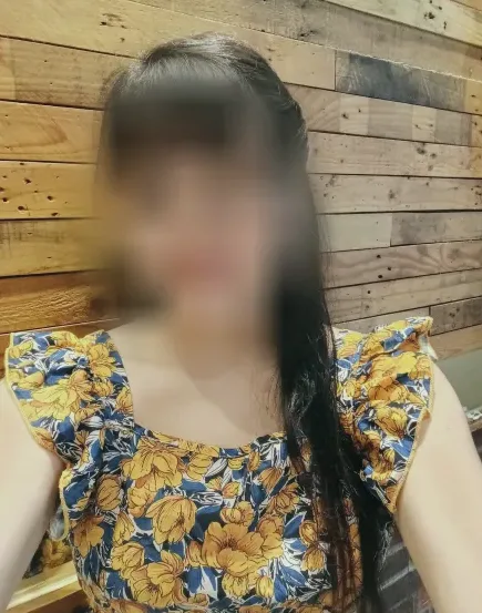 Nadia, 29