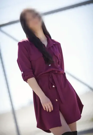 Rania, 31