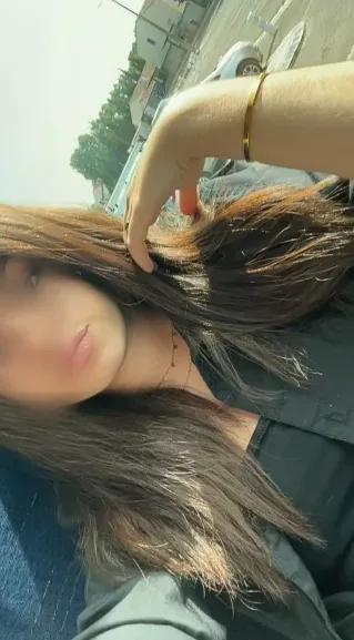 Soukaina, 18